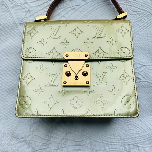 Handbags - SOLD LOCAL Louis Vuitton small bag!